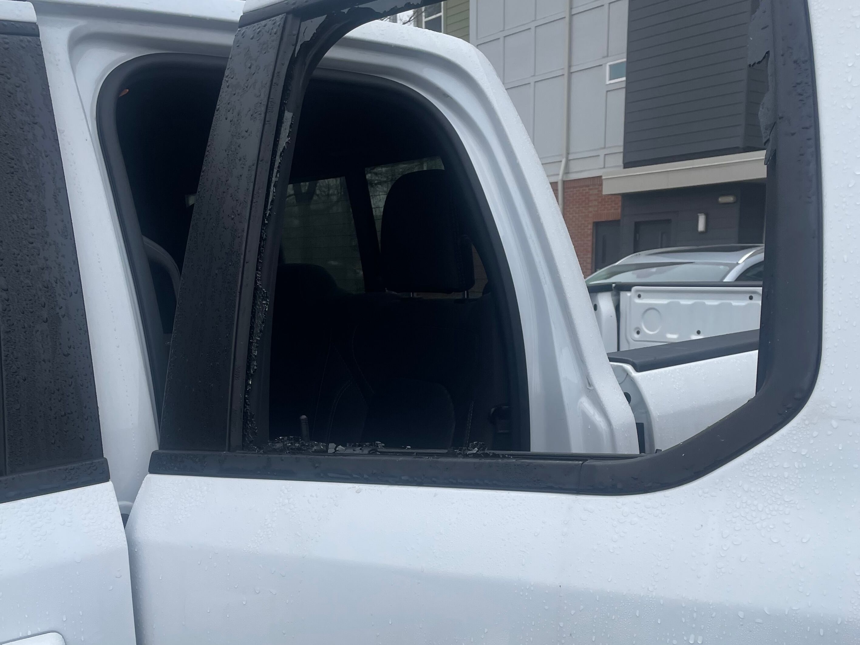 Cleveland tenants asking for more security in the wake of car break-ins - Vimarsana News